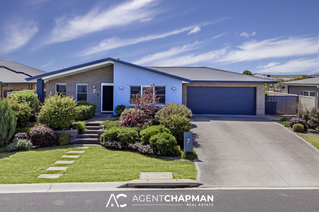 7 KEANE DR, KELSO, NSW 2795