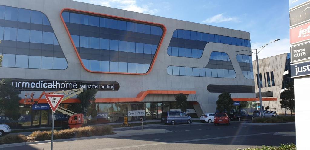 412/111 Overton Rd, Williams Landing, VIC 3027