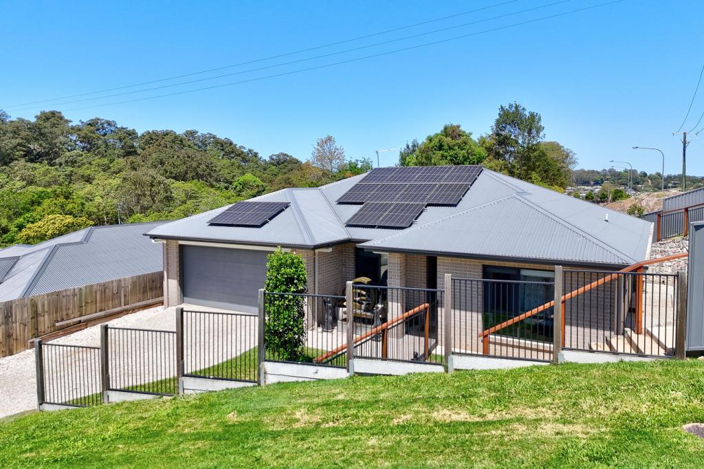 2 Samwell Pl, Nambour, QLD 4560