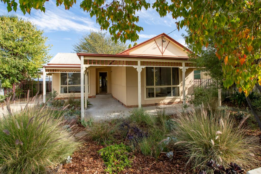 1043 Barooga St, North Albury, NSW 2640
