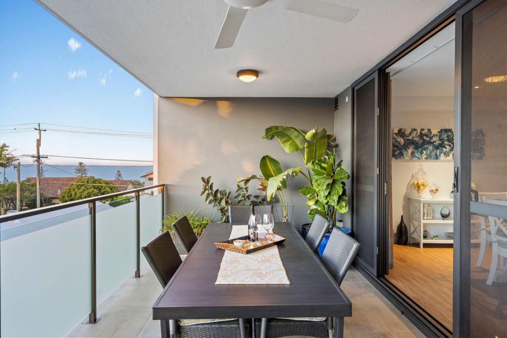 4/29 ERNEST ST, WOODY POINT, QLD 4019