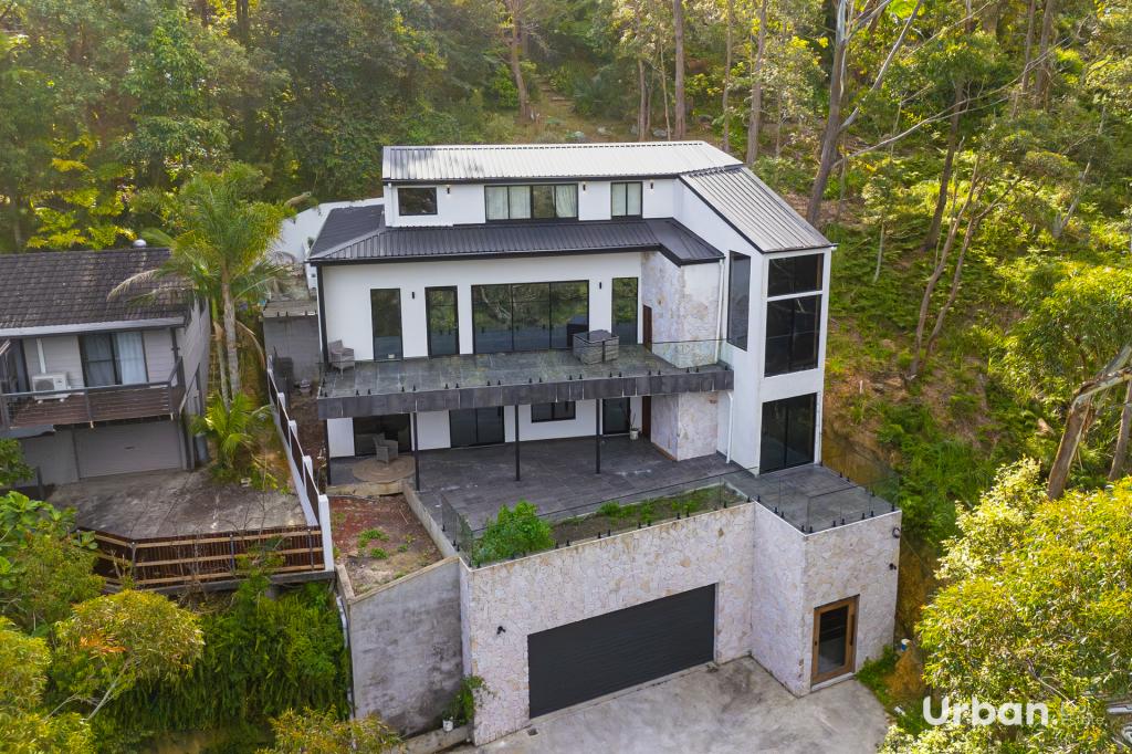 4 Surf Rider Ave, North Avoca, NSW 2260