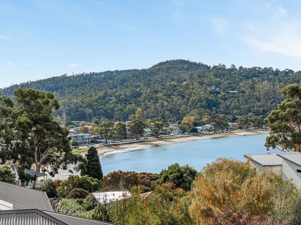 2/8 Jerrim Pl, Kingston Beach, TAS 7050