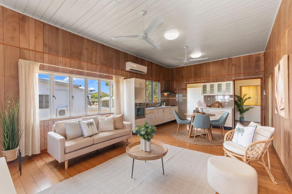 31 John Dory St, Taylors Beach, QLD 4850
