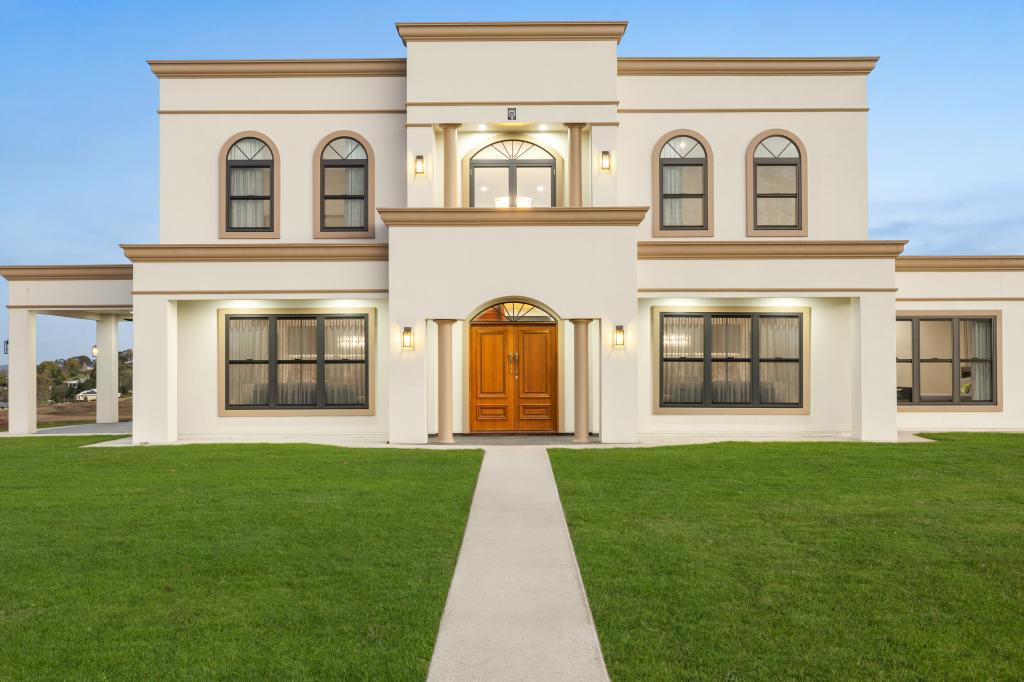 80 Summit Dr, Mount Rascal, QLD 4350