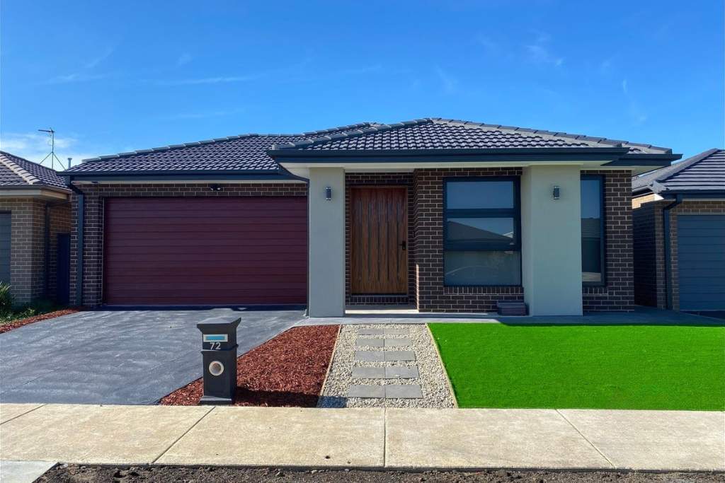 72 LUGANO AVE, ALFREDTON, VIC 3350