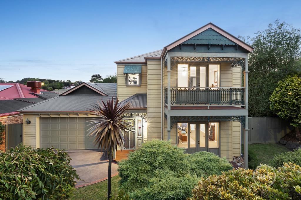 22 Cassinia Ct, Diamond Creek, VIC 3089