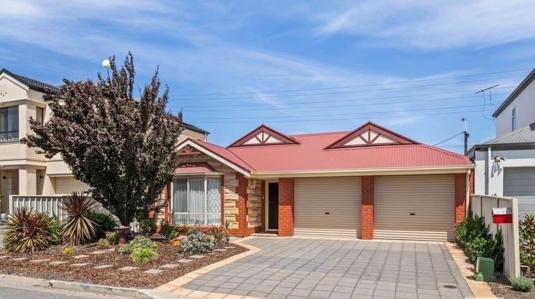 11 Grange Ct, Findon, SA 5023