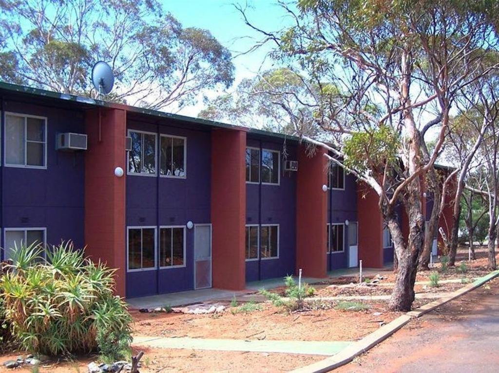 2/5 Doolette St, Kambalda East, WA 6442