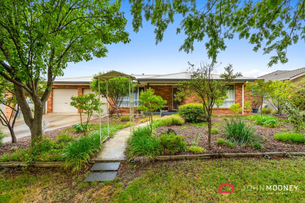 11 Japonica Pl, Forest Hill, NSW 2651