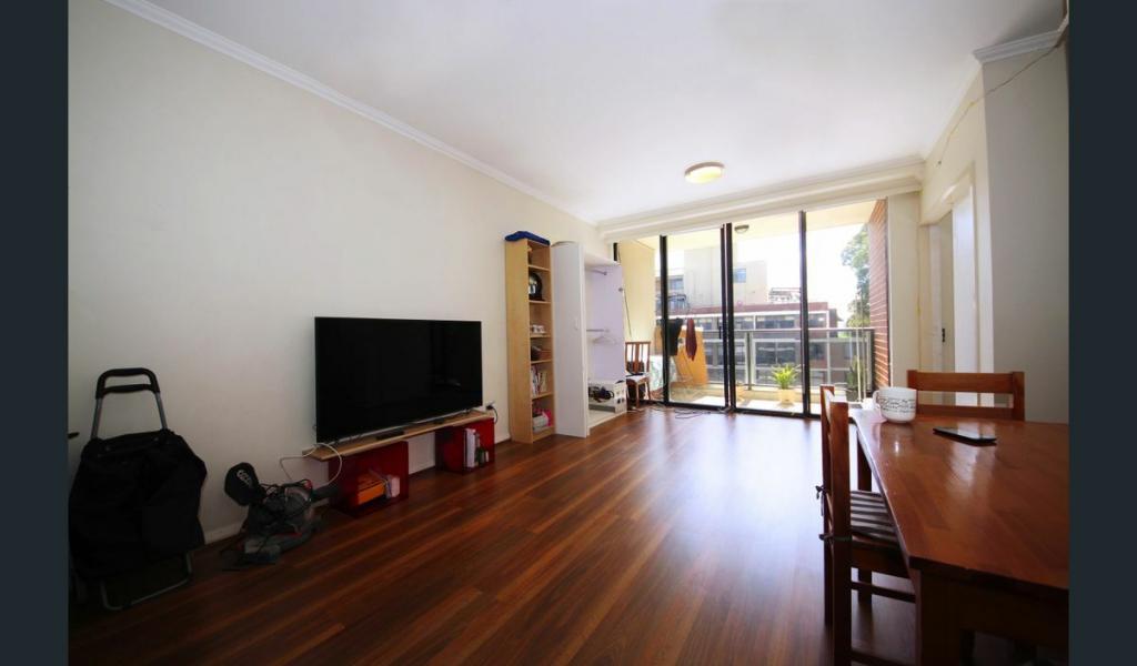 8/1 BROWN ST, ASHFIELD, NSW 2131