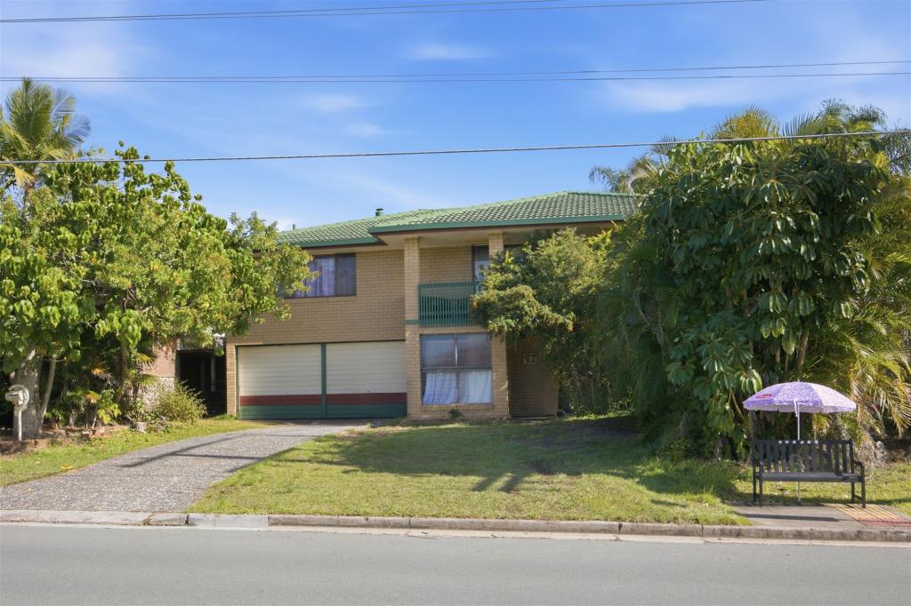 92 Conifer St, Hillcrest, QLD 4118