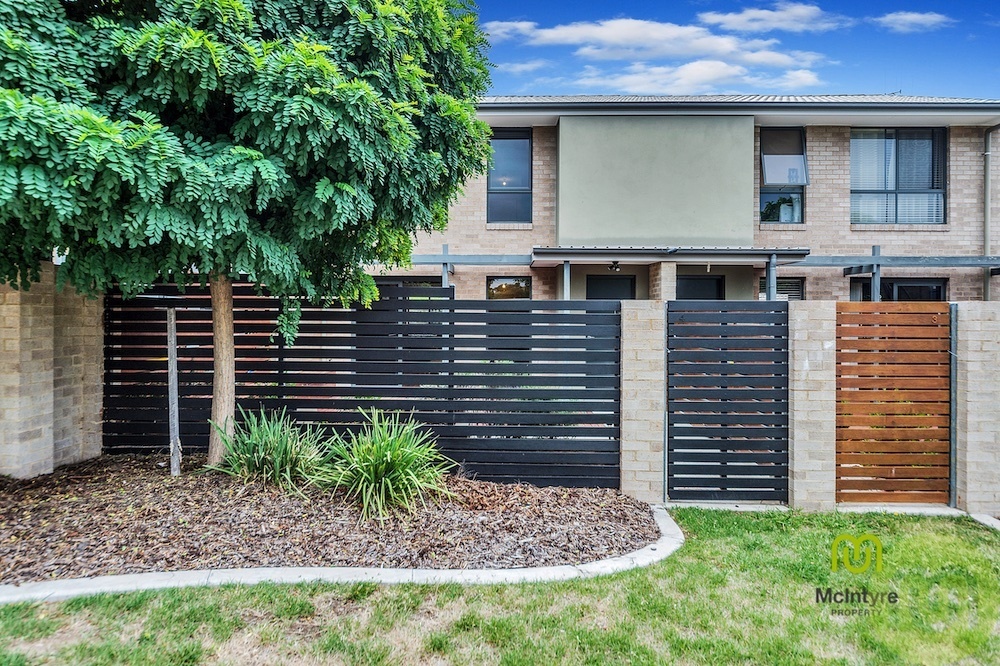 4/17 Luffman Cres, Gilmore, ACT 2905