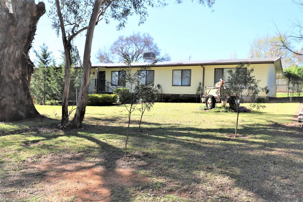 1 MATTHEWS ST, COOTAMUNDRA, NSW 2590