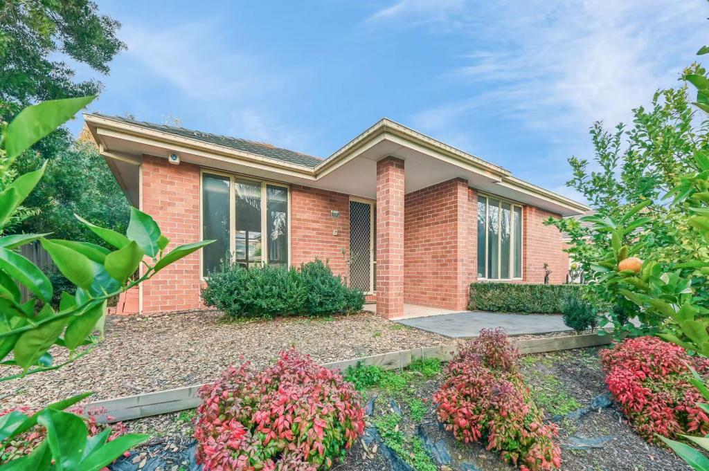 1/2 Efron Ct, Box Hill North, VIC 3129