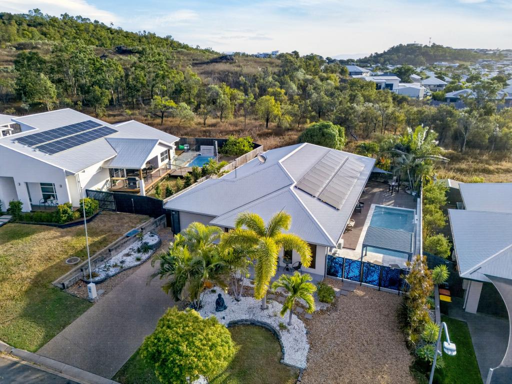 11 Holbourne St, Bushland Beach, QLD 4818