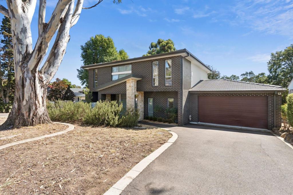 33a Mclaren Cres, Pearce, ACT 2607