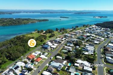 1/64 LAKEVIEW PDE, PELICAN, NSW 2281