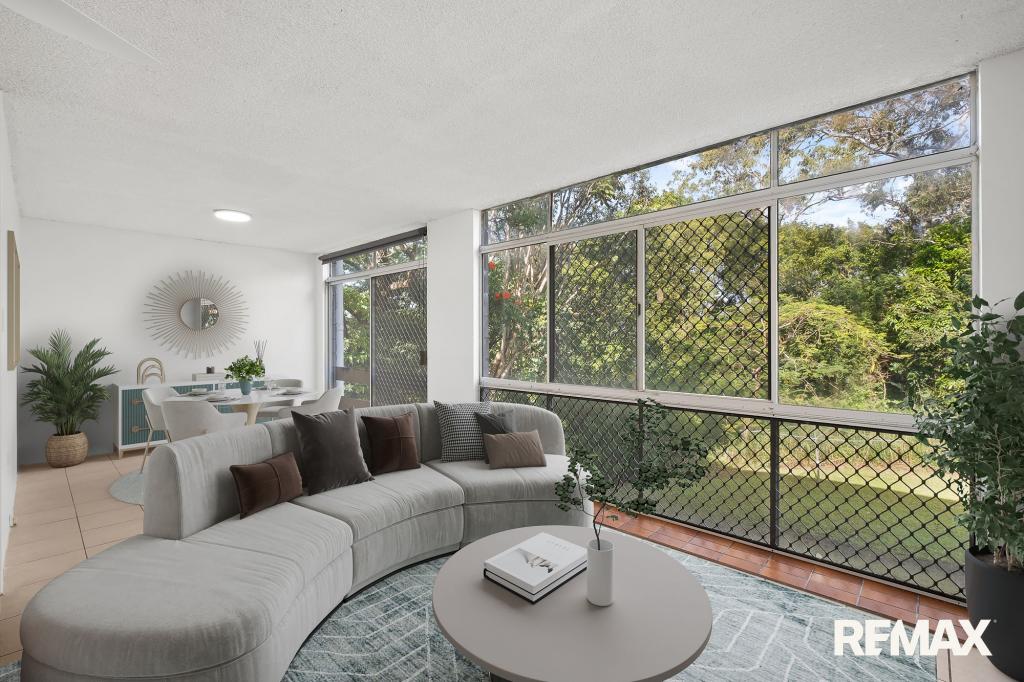 2/2 Sapphire Dr, Nambour, QLD 4560