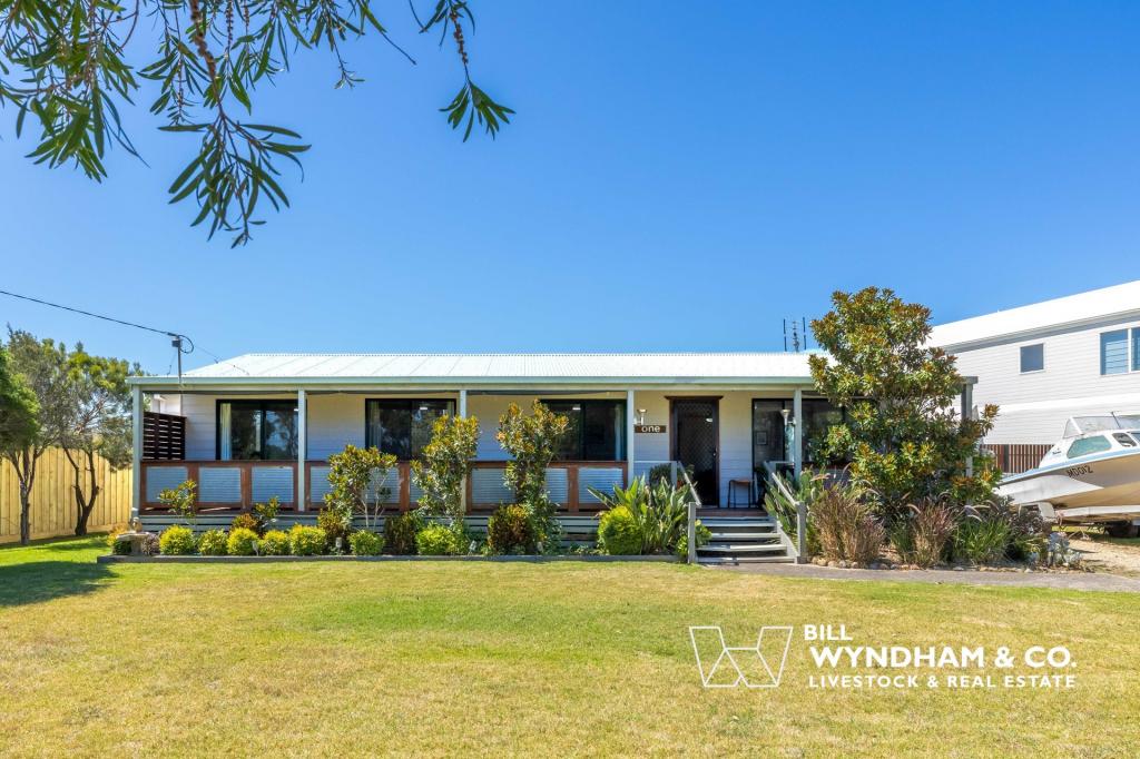 1 Linton Way, Metung, VIC 3904
