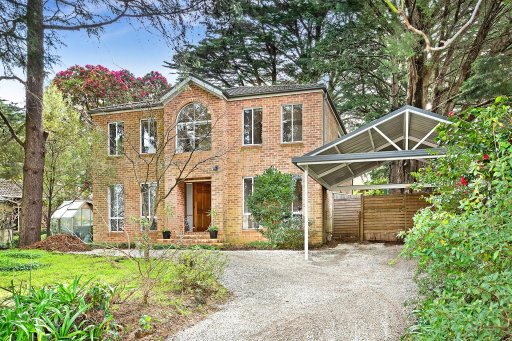 21 Nelson Ave, Wentworth Falls, NSW 2782
