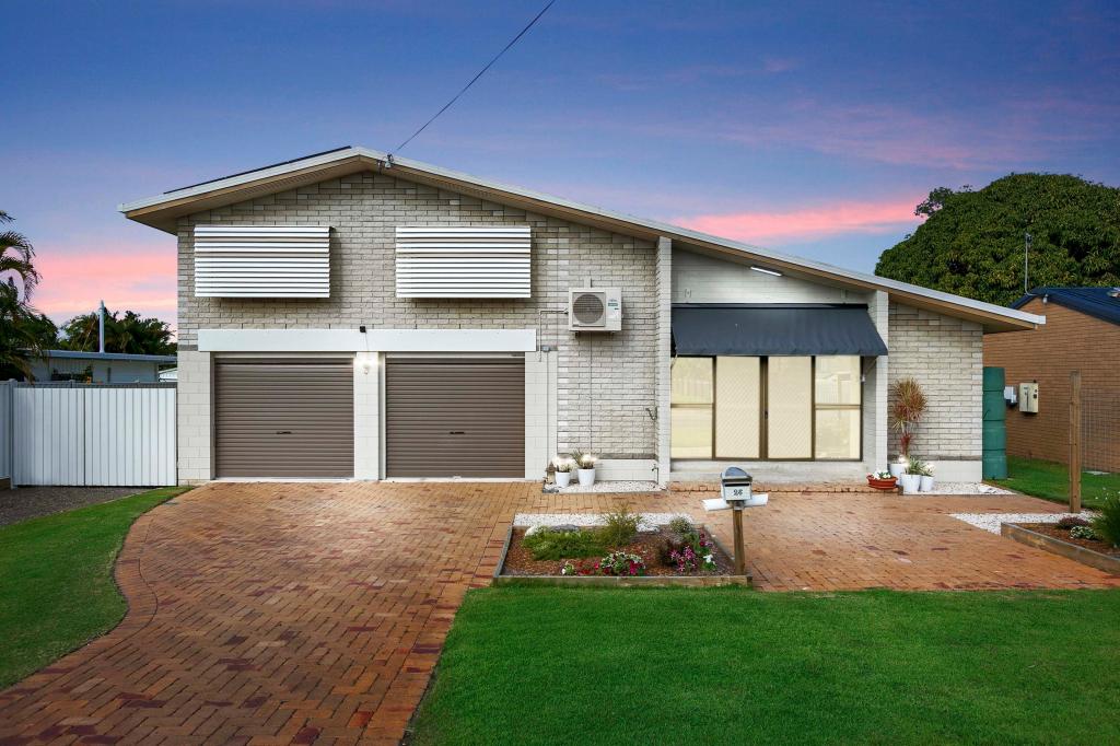 26 Caringa St, Urangan, QLD 4655