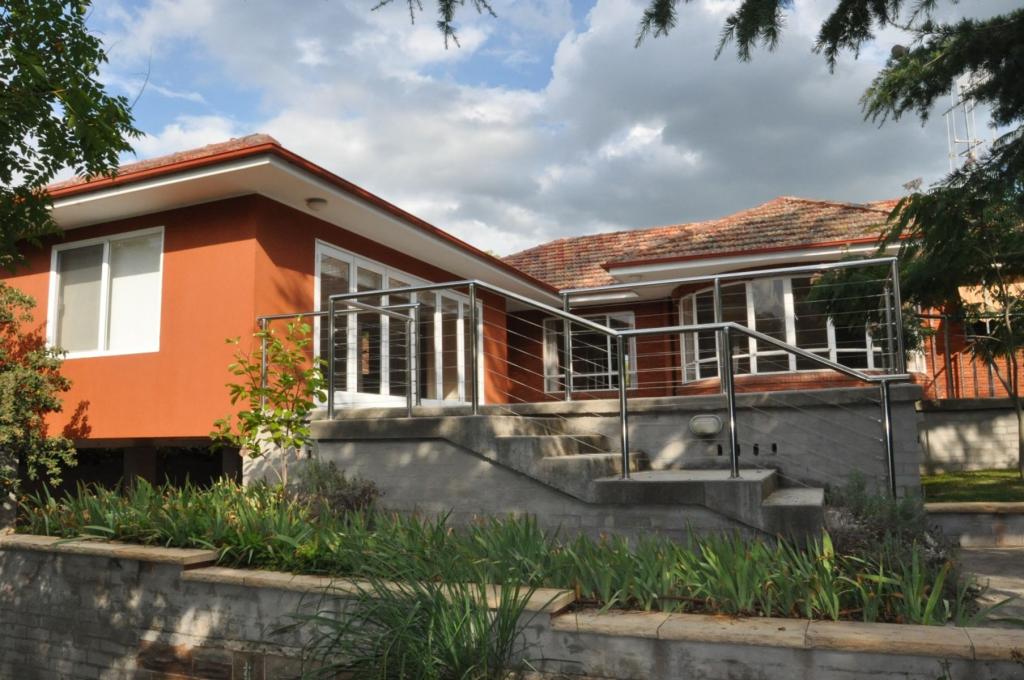 111 Mitre St, West Bathurst, NSW 2795