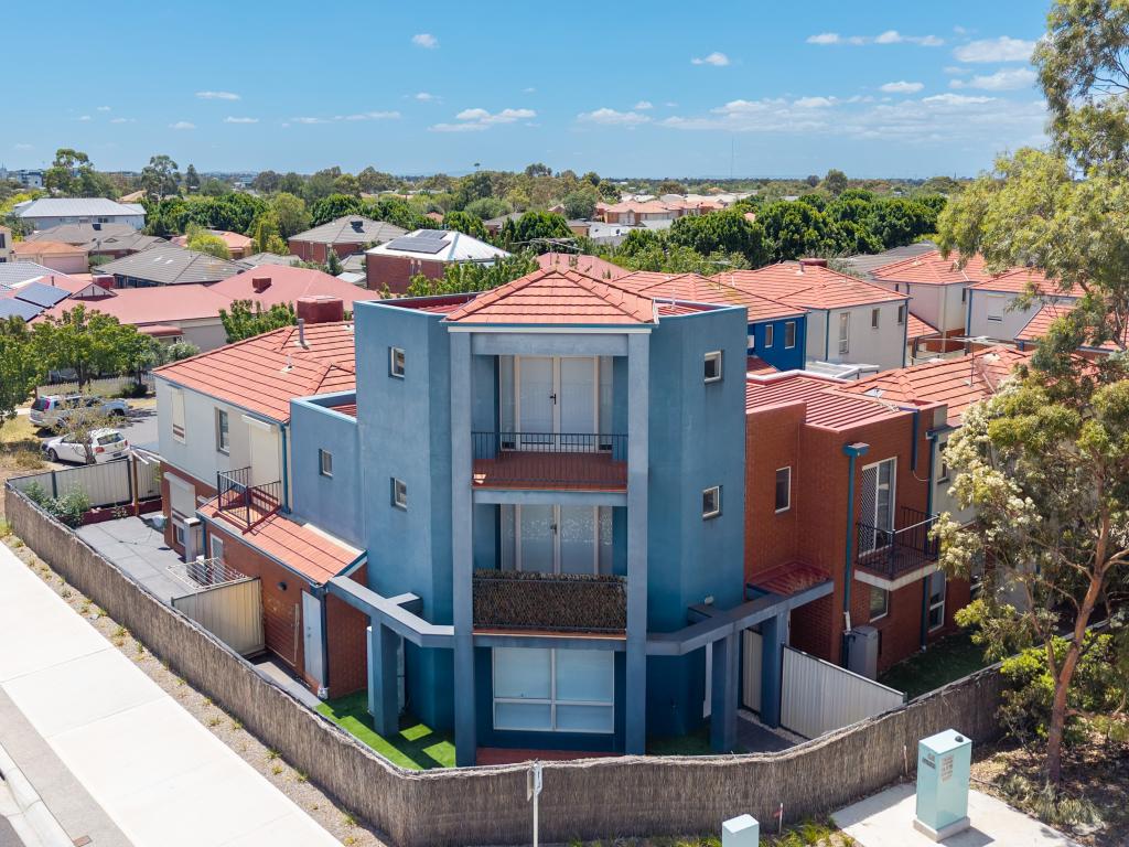 9/4 Landers Ct, Caroline Springs, VIC 3023