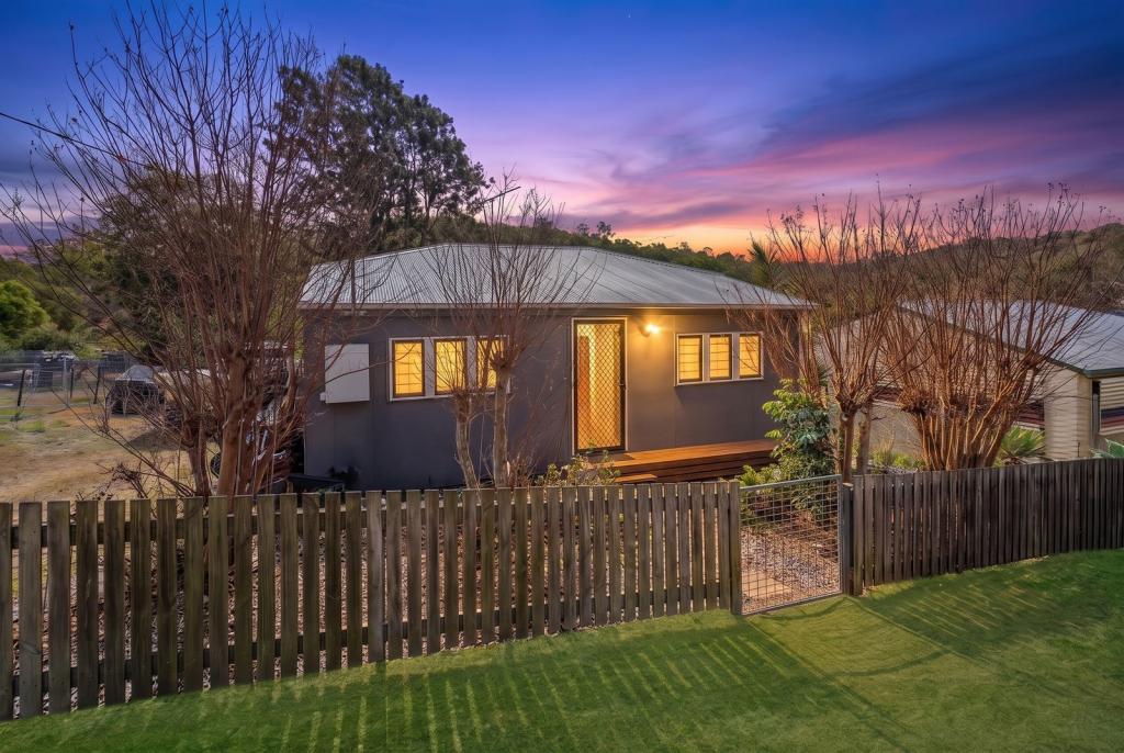 83 Dee St, Mount Morgan, QLD 4714
