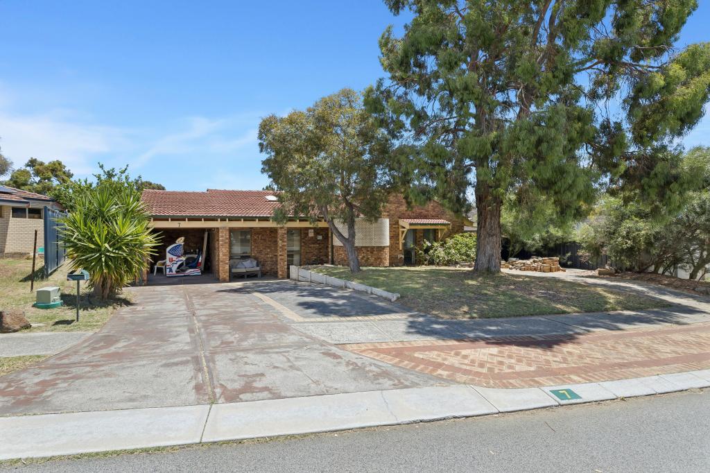 7 Adenmore Way, Kingsley, WA 6026