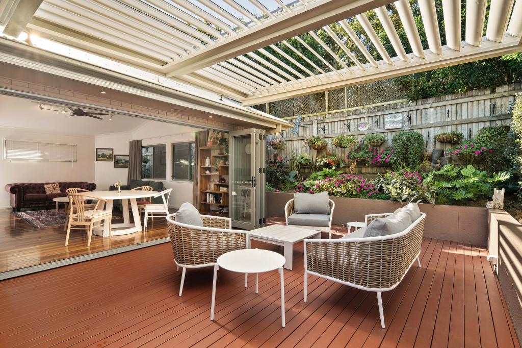 14 Agnes St, Shorncliffe, QLD 4017