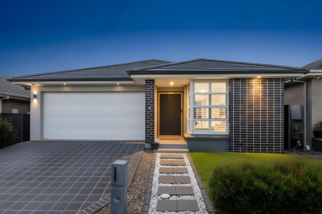 16 Whyalla St, Jordan Springs, NSW 2747