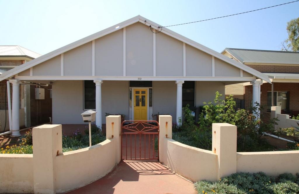 302 BROMIDE ST, BROKEN HILL, NSW 2880