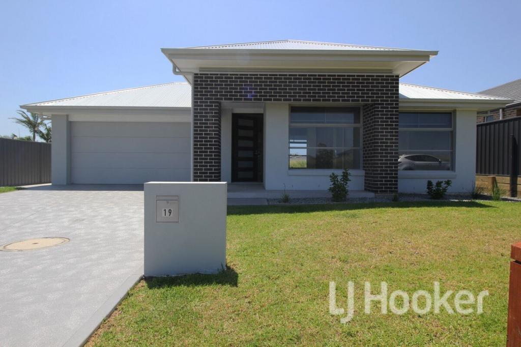 19 Patrina Cct, St Georges Basin, NSW 2540