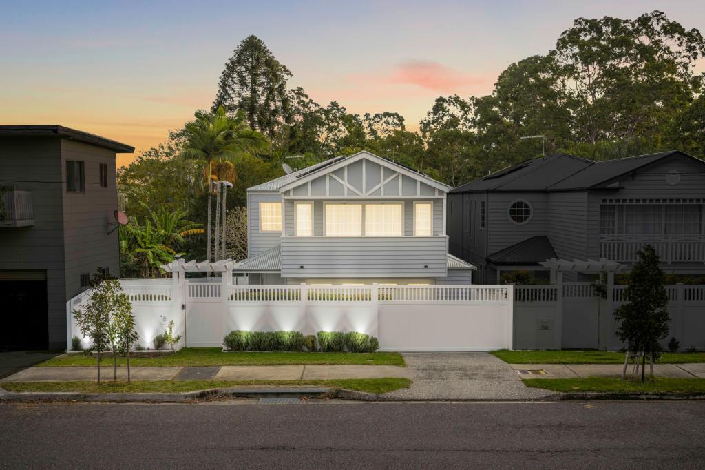 8 Buckland Rd, Everton Hills, QLD 4053