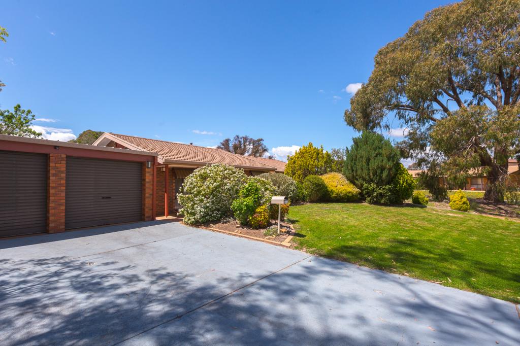 61 Summerville Cres, Florey, ACT 2615