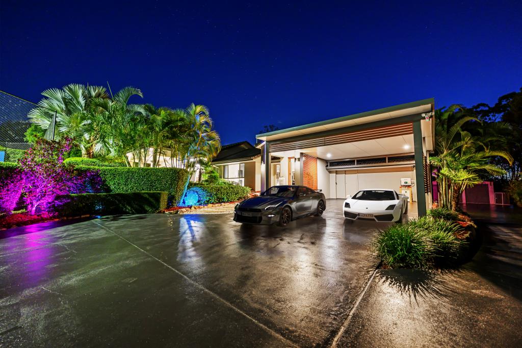 4 Riverdowns Cres, Helensvale, QLD 4212