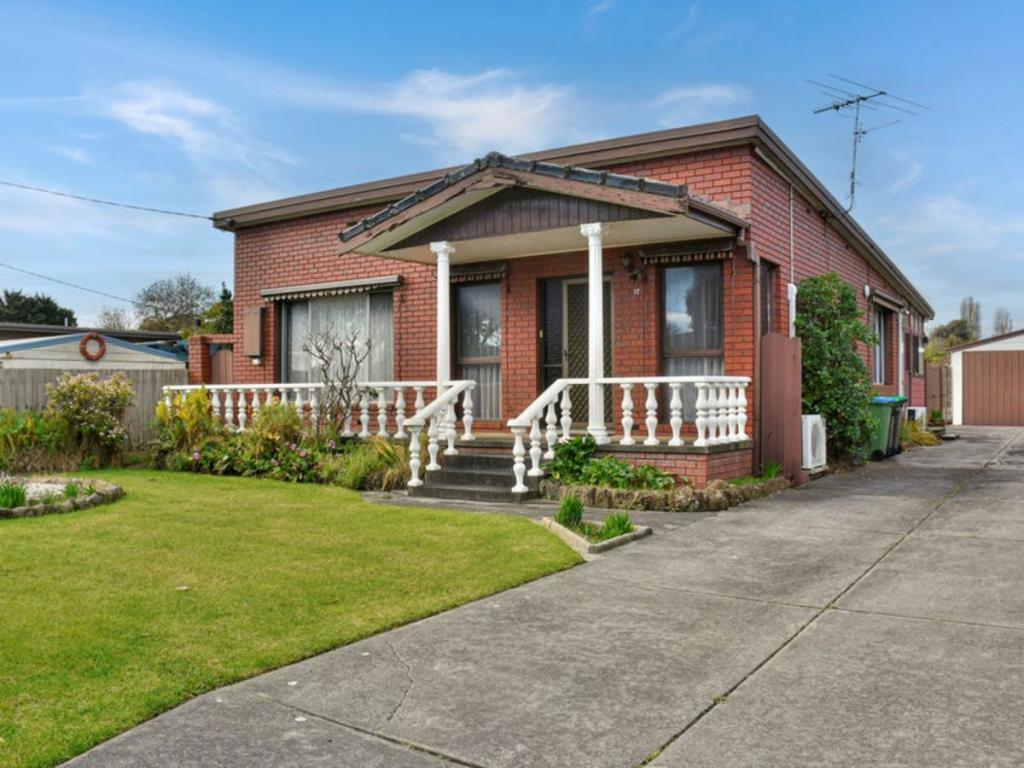 17 Rosalie Ave, Dromana, VIC 3936