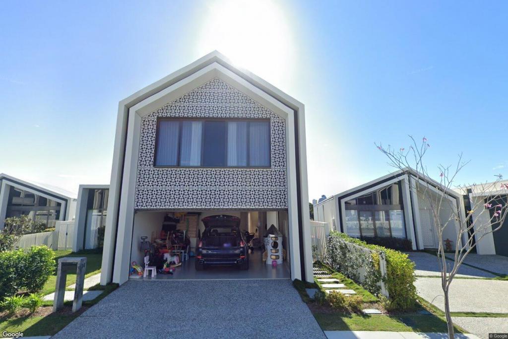 9 Lakeview Bvd, Mermaid Waters, QLD 4218