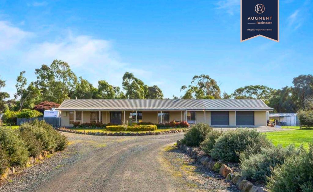 42 Fay Dr, Winter Valley, VIC 3358