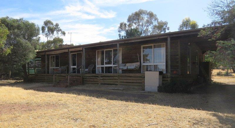 85 Sommerville Rd, Wedderburn, VIC 3518