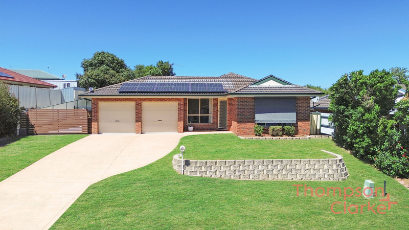 4 Benjamin Cir, Rutherford, NSW 2320