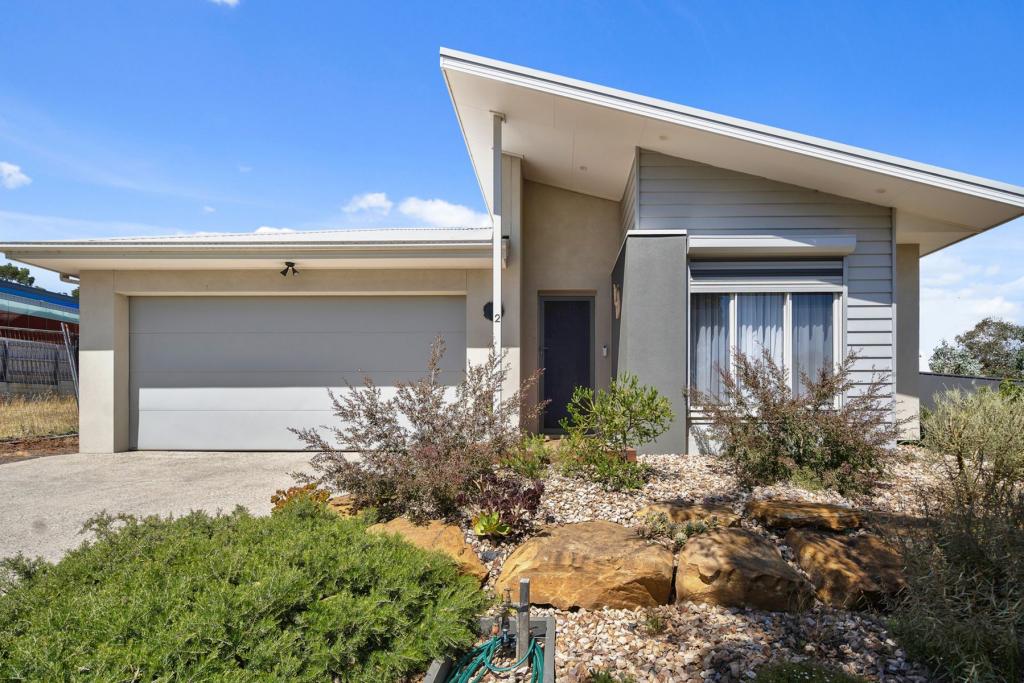 2 Lismore Cct, Bacchus Marsh, VIC 3340