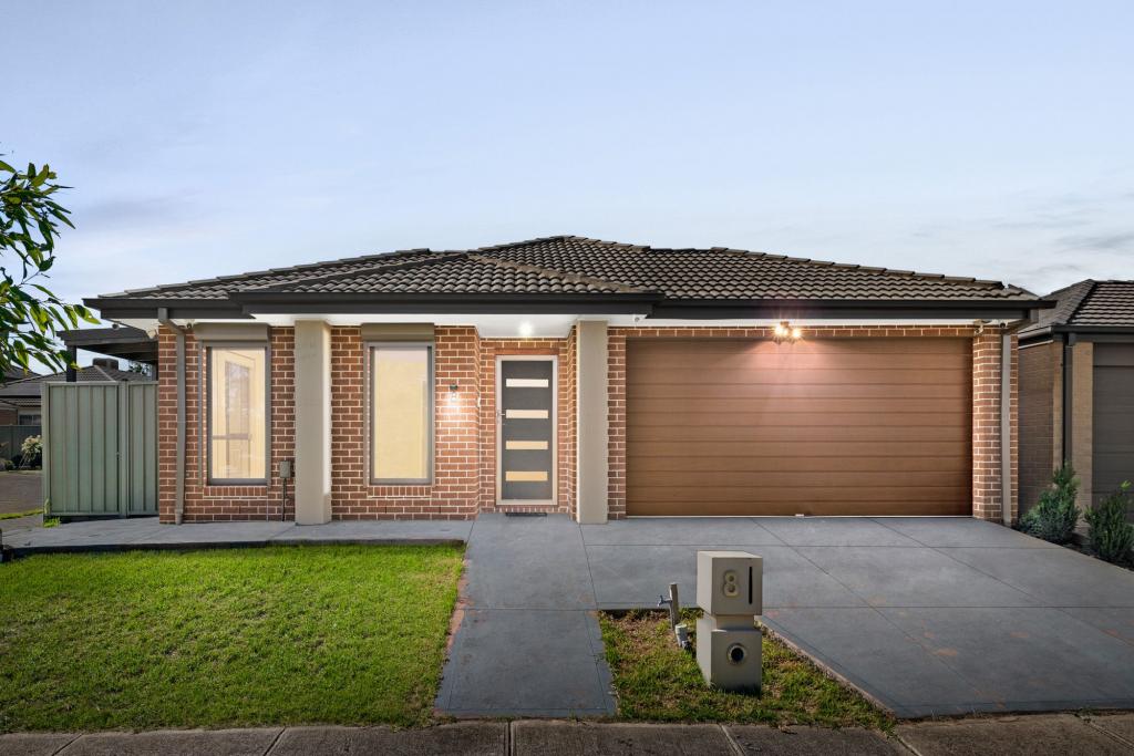 8 Walbrook Dr, Wyndham Vale, VIC 3024