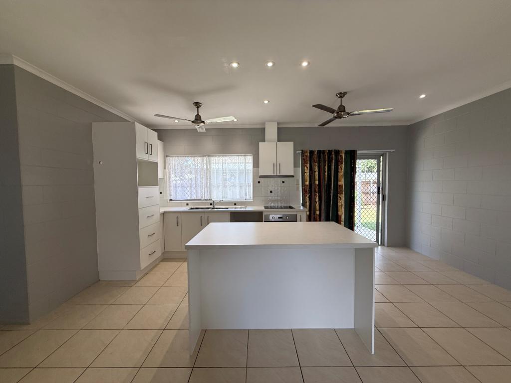 22 Resolution Dr, Bentley Park, QLD 4869