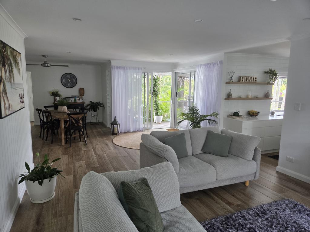 25 Elanora Tce, Noosa Heads, QLD 4567