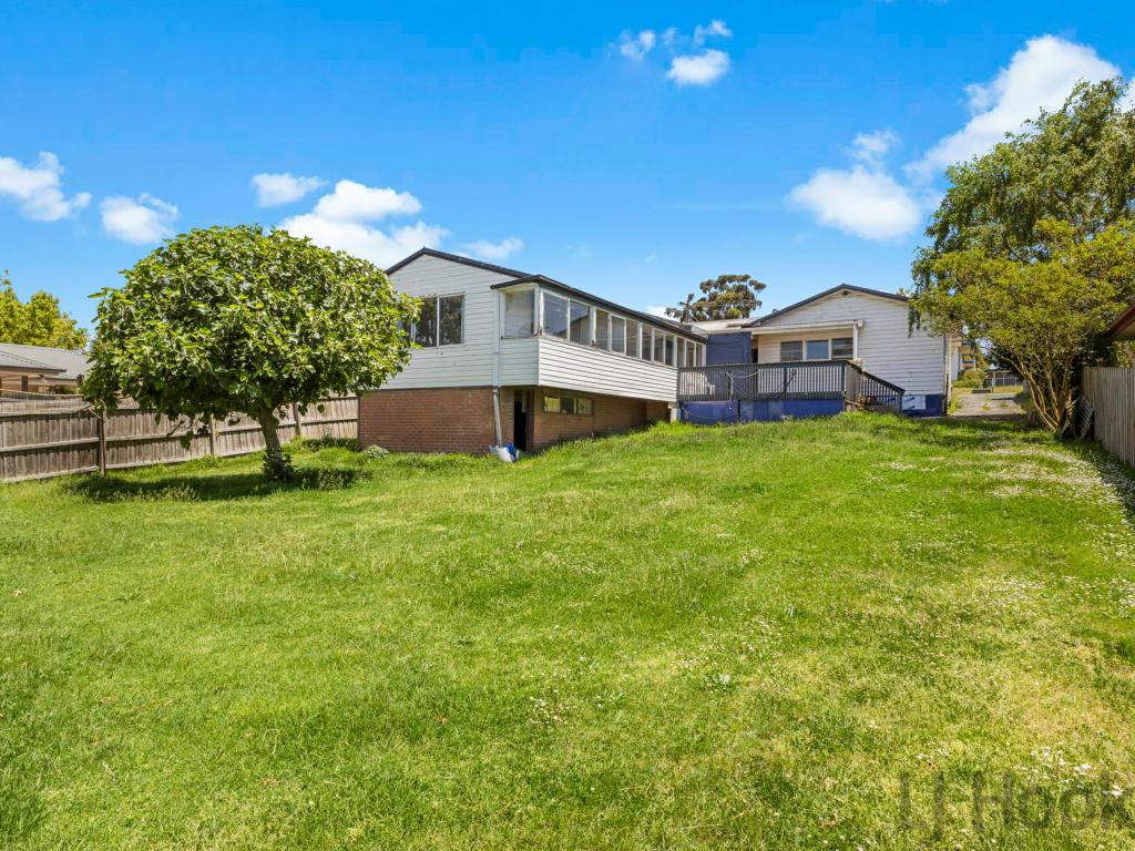 9 Stradbroke Rd, Boronia, VIC 3155