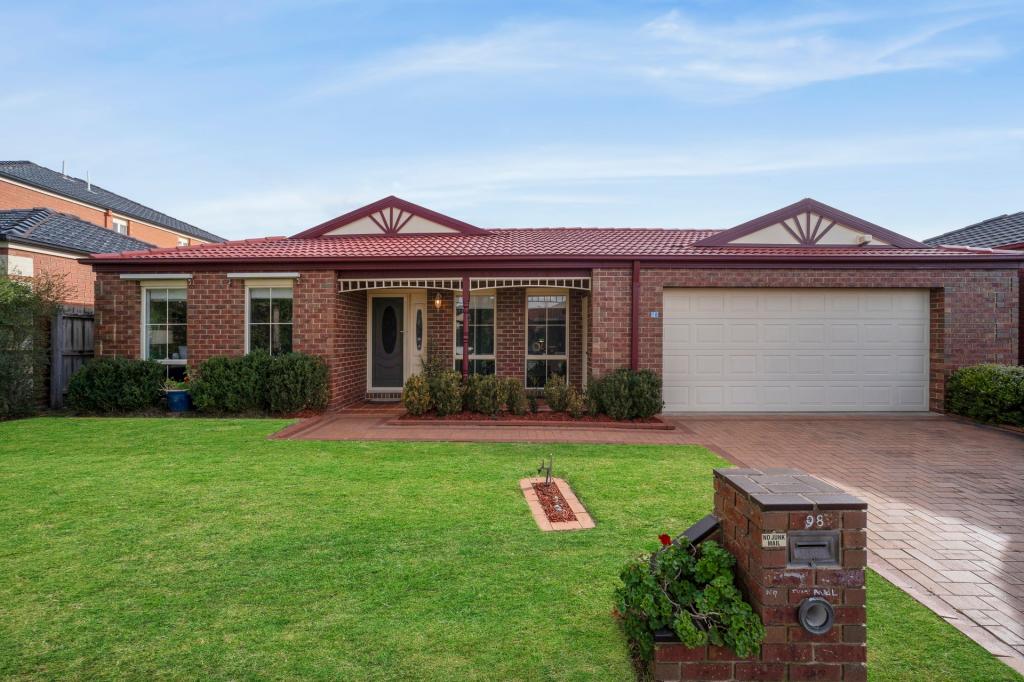 98 Harbour Dr, Patterson Lakes, VIC 3197