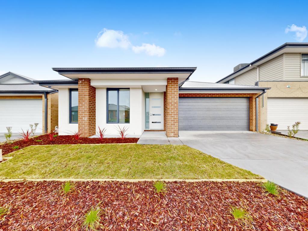 24 Athenaeum Ave, Clyde North, VIC 3978