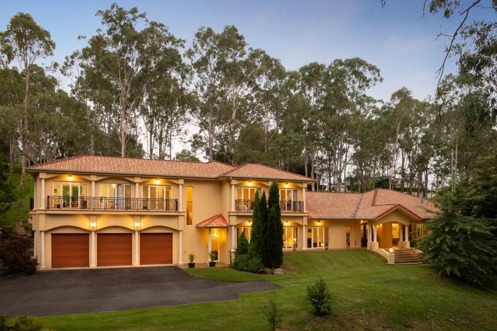 29 Winrock St, Brookfield, QLD 4069